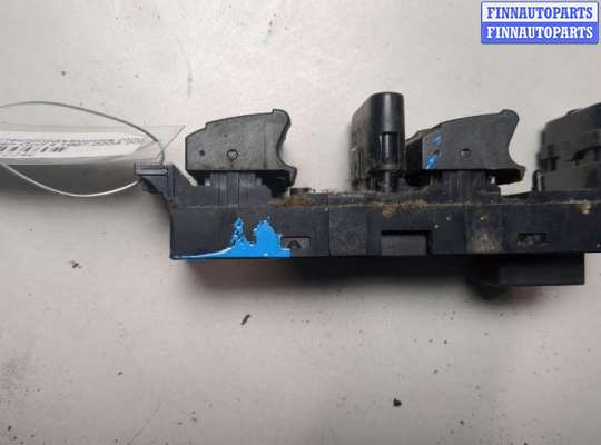 купить Кнопка стеклоподъемника (блок кнопок) на Volkswagen Golf 4 1997-2005