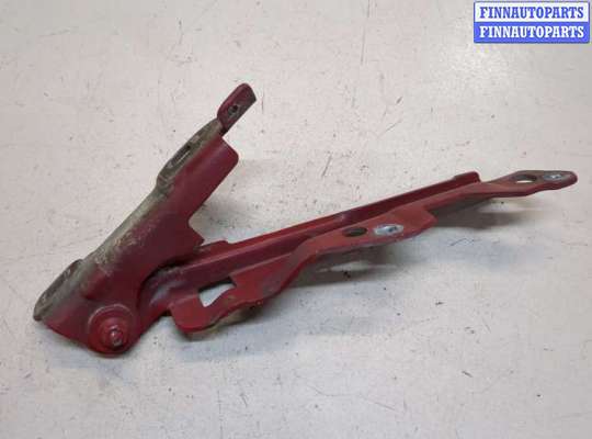Петля капота на Ford Mustang IV
