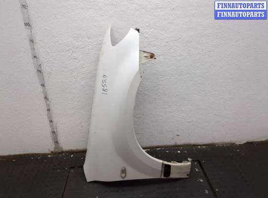 Крыло MT581608 на Mitsubishi Outlander 2003-2009
