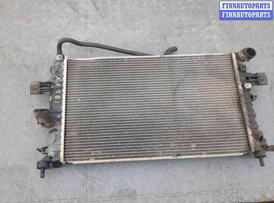 Радиатор охлаждения двигателя OP2137829 на Opel Astra H 2004-2010