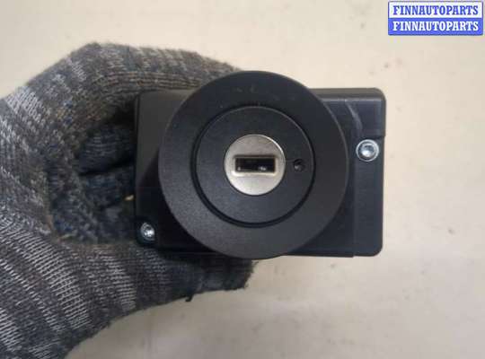 Замок зажигания с ключом на Audi A8 (D3, 4E)