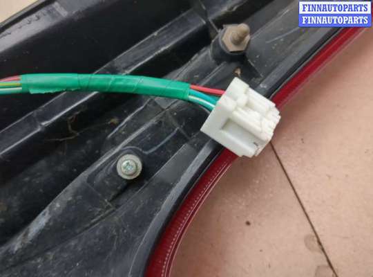 Фонарь задний на Nissan Juke