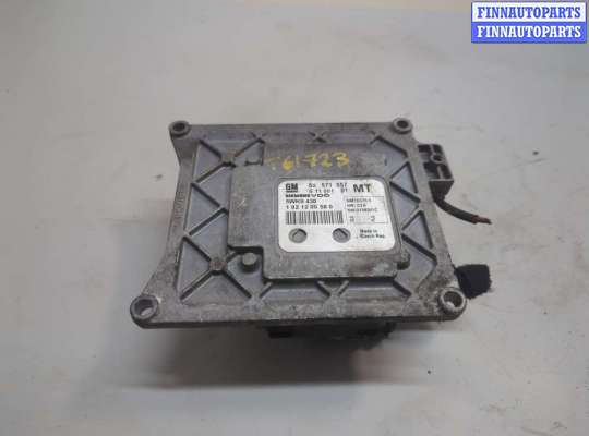 Блок управления двигателем OP2398319 на Opel Zafira B 2005-2014