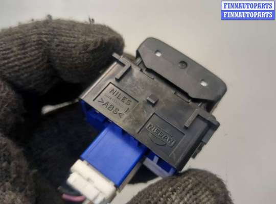 купить Кнопка регулировки сидений на Infiniti EX35