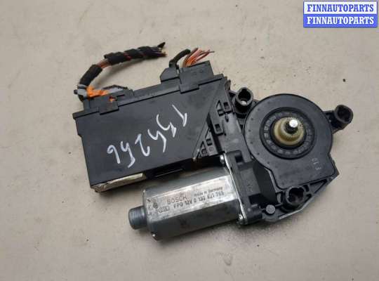 Стеклоподъемник электрический на Volkswagen Touareg I (7L)