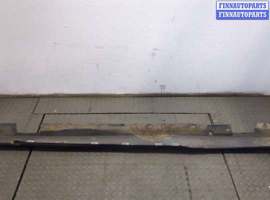 купить Накладка на порог на Mercedes C W204 2006-2015