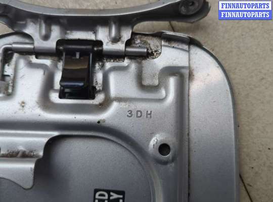 купить Лючок бензобака на Toyota Corolla E12 2001-2006