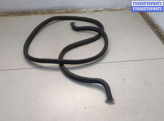 купить Уплотнитель на Porsche Panamera 2009-2016