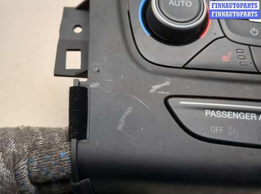 купить Переключатель отопителя (печки) на Ford Escape 2015-2019