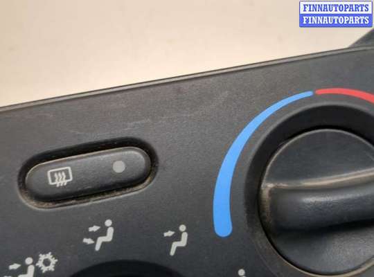 купить Переключатель отопителя (печки) на Jeep Liberty 2001-2007