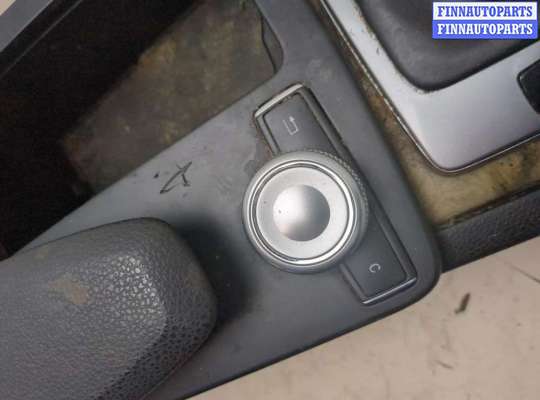 купить Консоль салона (кулисная часть) на Mercedes C W204 2007-2013