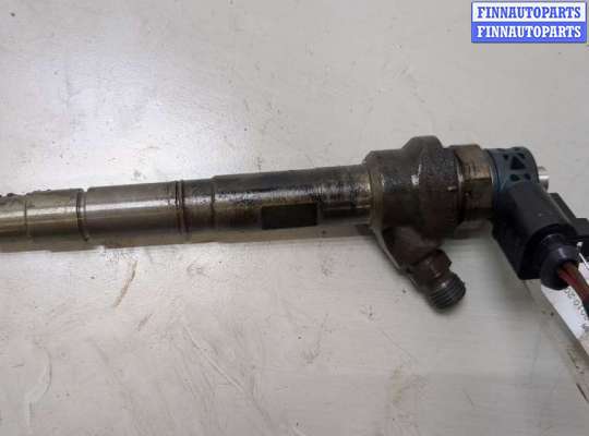 Форсунка топливная на Volkswagen Passat B7 (36)