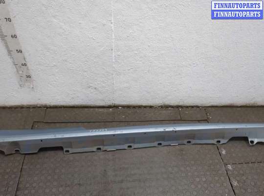 Накладка на порог TT956345 на Toyota Corolla E12 2001-2006