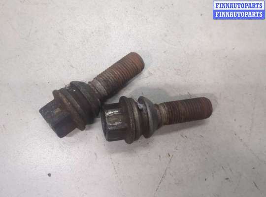 Болт колесный AU1621531 на Audi Q7 2005-2015