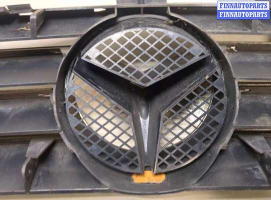 купить Решетка радиатора на Mercedes CLK W209 2002-2010