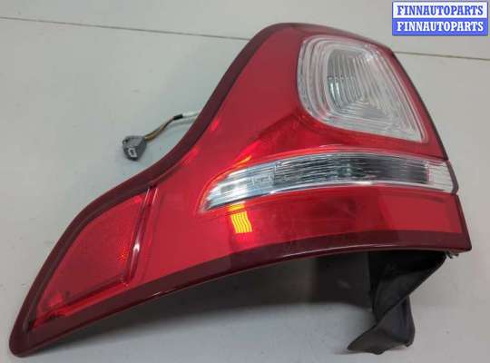 Фонарь задний на Ford Explorer V (U502)