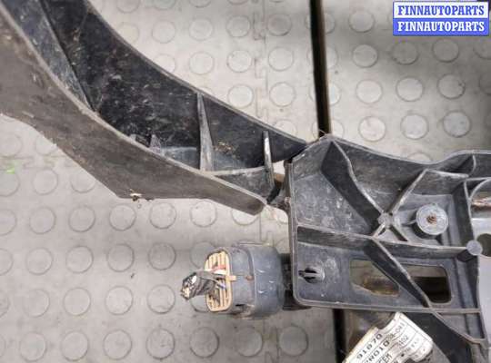 купить Рамка передняя (телевизор) на Hyundai i30 2007-2012