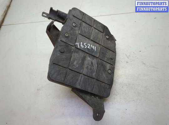 Кронштейн блока управления VL579750 на Volvo C30 2006-2013