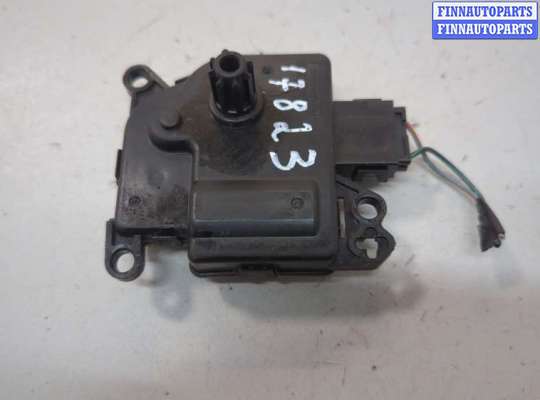 Моторчик заслонки печки на Jeep Grand Cherokee IV (WK2)