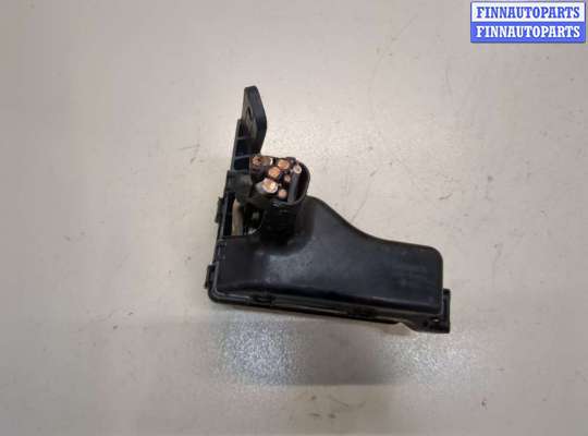 купить Блок реле на Toyota Avensis 2 2003-2008