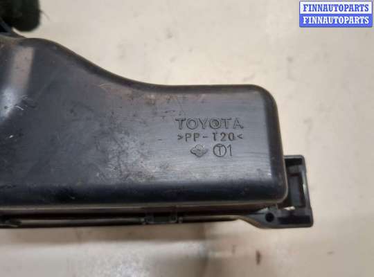 купить Блок реле на Toyota Avensis 2 2003-2008