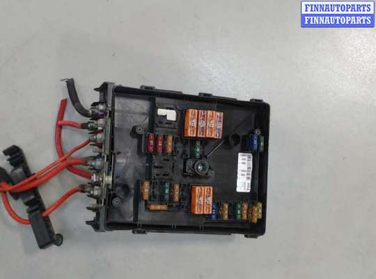 купить Блок предохранителей на Volkswagen Golf 5 2003-2009