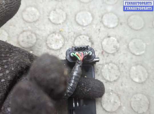 купить Измеритель потока воздуха (расходомер) на Honda Civic 2005-2012