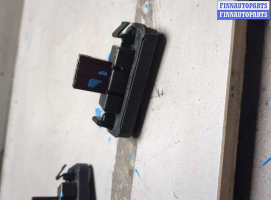 купить Подсветка номера на Mercedes S W220 1998-2006