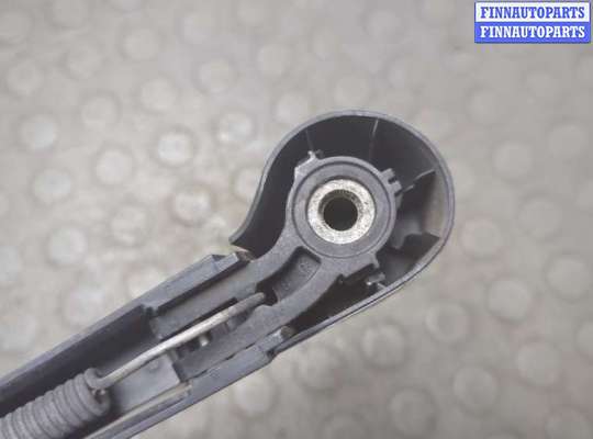 Поводок дворника