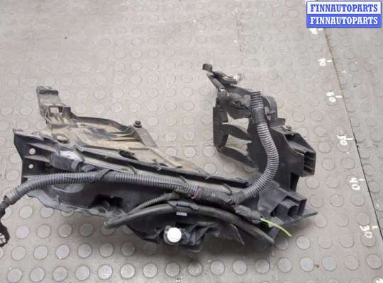 купить Кронштейн фары на Audi Q5 2008-2017