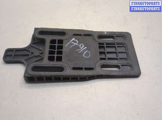 купить Кронштейн бампера на Mercedes S W220 1998-2006