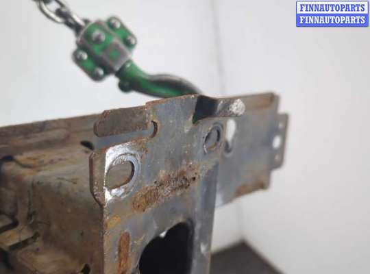 купить Усилитель бампера на Land Rover Discovery 3 2004-2009