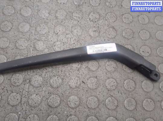 купить Щеткодержатель на Toyota Yaris 2005-2011