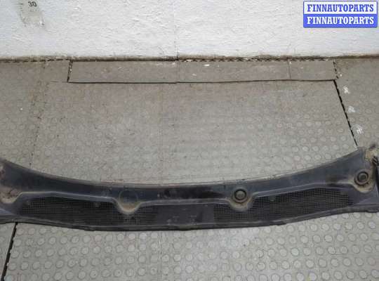 Жабо под дворники (дождевик) RN1575678 на Renault Megane 3 2009-2016