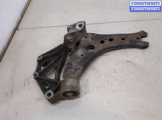 Рычаг подвески SK462550 на Skoda Fabia 1999-2007