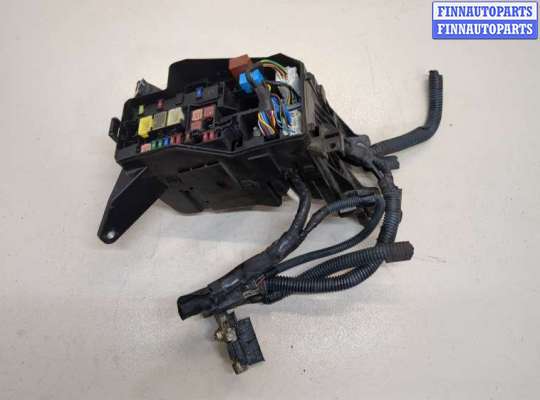 купить Блок предохранителей на Toyota RAV 4 2006-2013