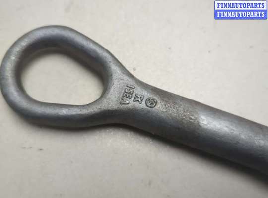 Крюк буксировочный на Mercedes-Benz S (W222)