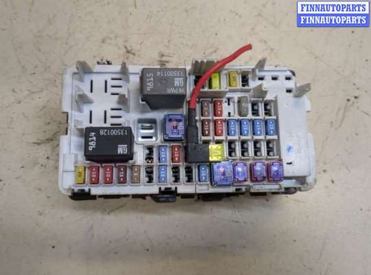 купить Блок предохранителей на Opel Insignia 2017-2022