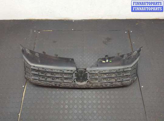 купить Решетка радиатора на Volkswagen Passat 7 2010-2015 Европа