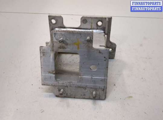 купить Кронштейн усилителя бампера на Nissan Pathfinder 2012-2020