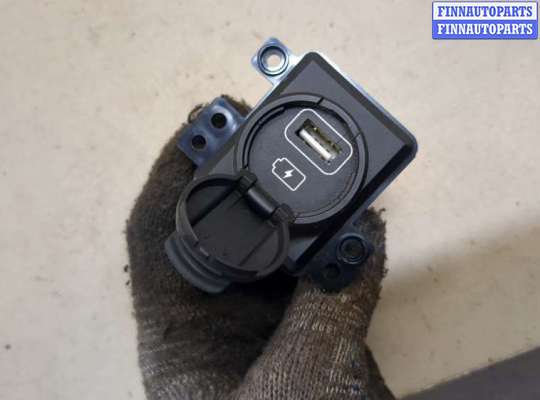 купить Разъем AUX/USB на KIA Sorento UM 2014-2020