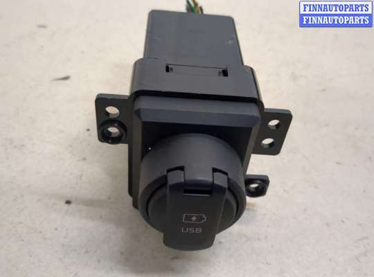 купить Разъем AUX/USB на KIA Sorento UM 2014-2020