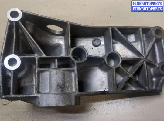 купить Кронштейн крепления генератора на Volkswagen Golf 4 1997-2005