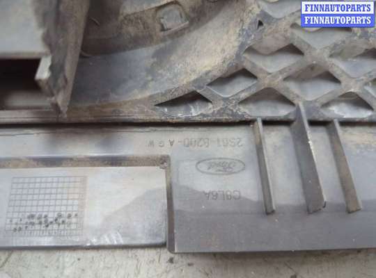 купить Решетка радиатора на Ford Fiesta 2001-2007