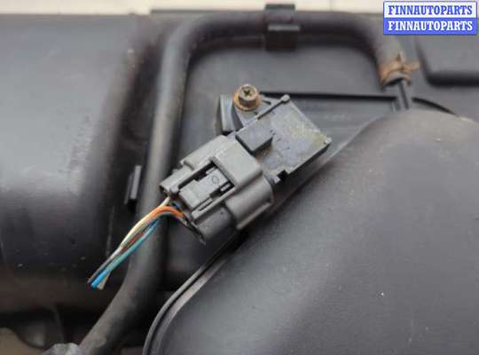 купить Крышка клапанная ДВС на Nissan Note E11 2005-2013