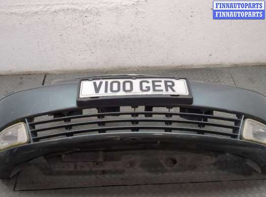 купить Решетка радиатора на Chrysler Voyager 2001-2007