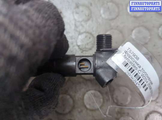 Форсунка топливная на Mercedes-Benz C (W204)