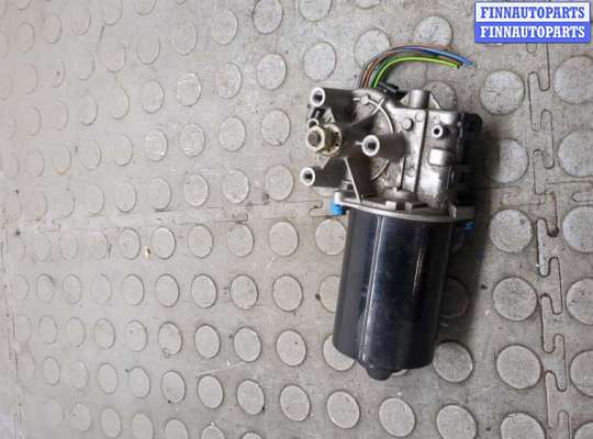 Двигатель стеклоочистителя (моторчик дворников) передний VG2667042 на Volkswagen Passat 5 1996-2001