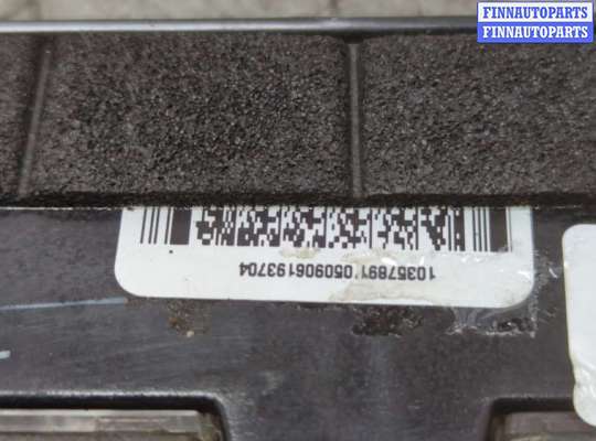 купить Фонарь дополнительный (стоп-сигнал) на Hummer H3