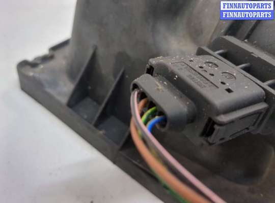 купить Корпус воздушного фильтра на Jeep Grand Cherokee 2004-2010